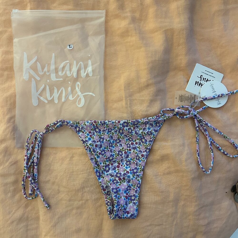 NWT Kulani Kinis Thong Tie Side Floral Bikini Bottom Size Large